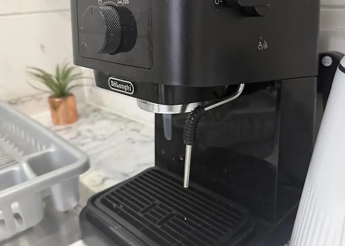 T&v Homes- Cosy 3br House With Free Parking